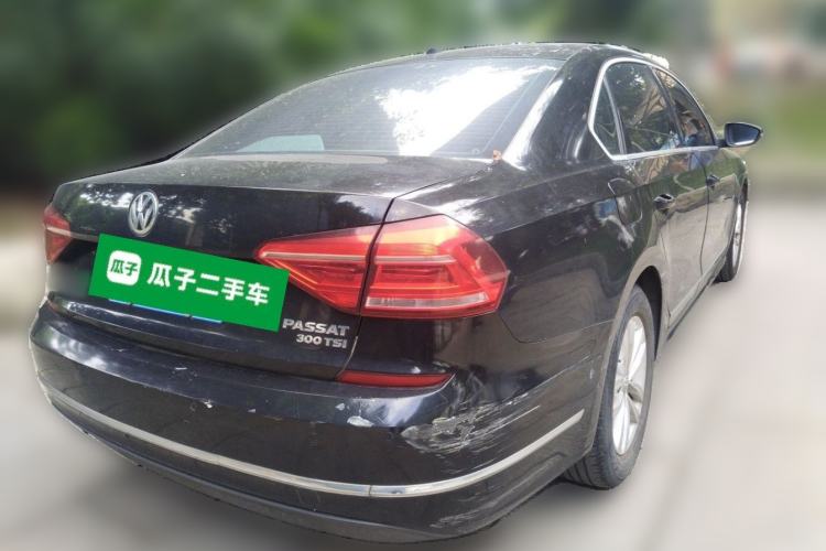 Used Volkswagen Passat 2015 1.8TSI DSG Luxury Edition Rear Right 45 Deg