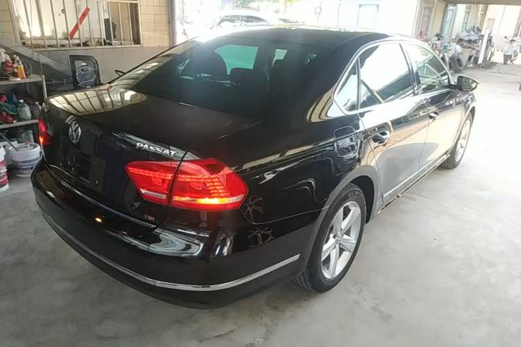 Used Volkswagen Passat 2015 1.8TSI DSG Prestige Edition Rear Right 45 Deg
