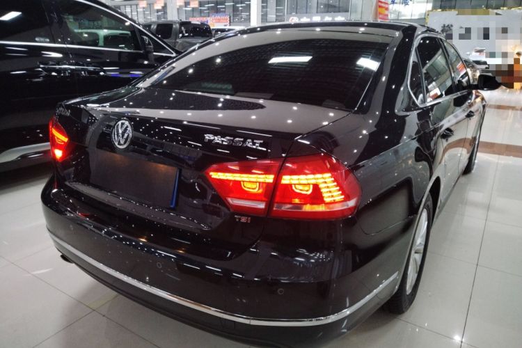 Used Volkswagen Passat 2015 1.8TSI DSG Prestige Edition Rear Right 45 Deg