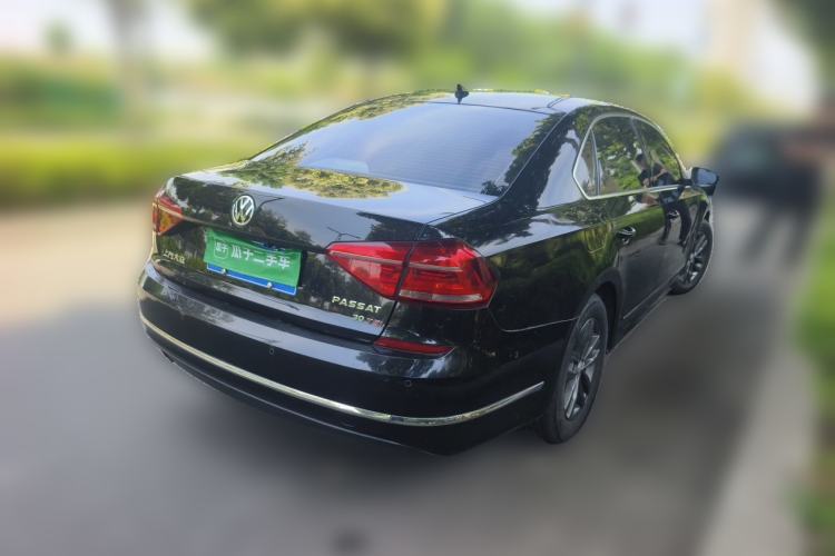 Used Volkswagen Passat 2015 1.8TSI DSG Prestige Edition Rear Right 45 Deg