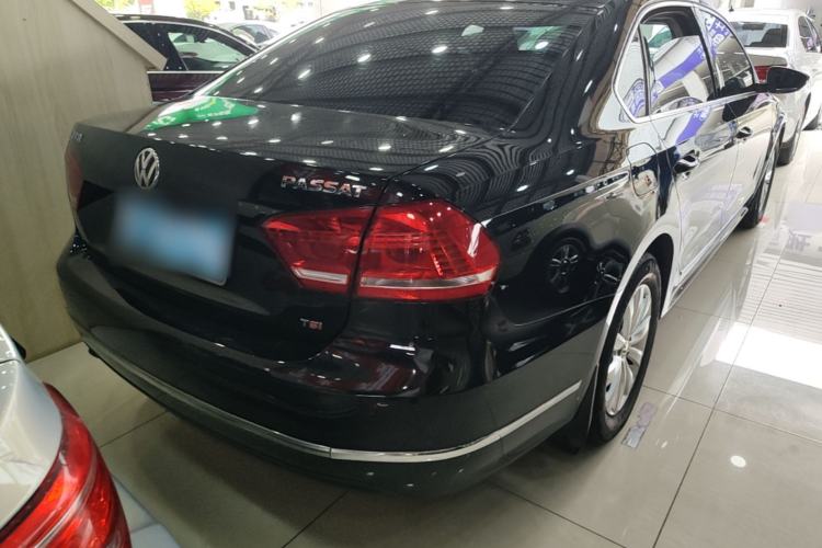 Used Volkswagen Passat 2015 1.8TSI DSG Prestige Edition Rear Right 45 Deg