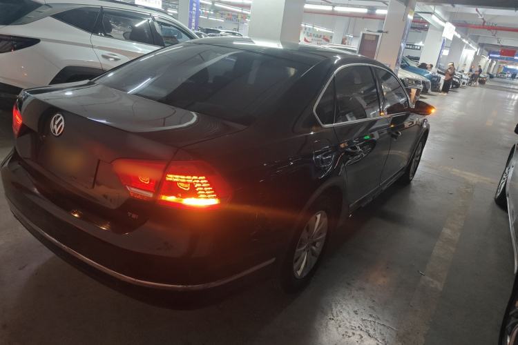 Used Volkswagen Passat 2015 1.8TSI DSG Prestige Edition Rear Right 45 Deg