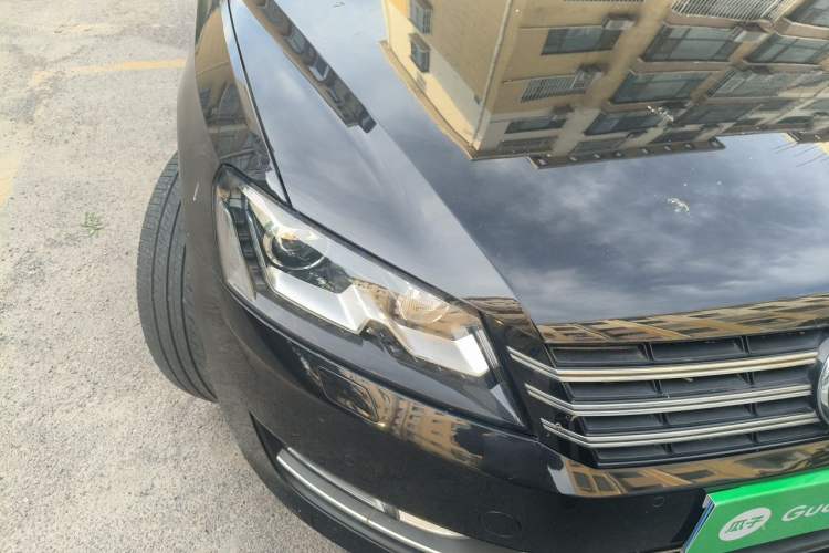 Used Volkswagen Passat 2015 1.8TSI DSG Prestige Edition Right Front Headlight
