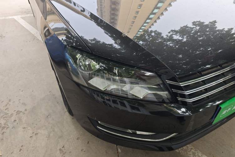 Used Volkswagen Passat 2015 1.8TSI DSG Prestige Edition Right Front Headlight
