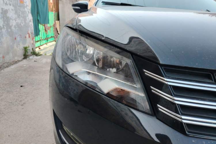 Used Volkswagen Passat 2015 1.8TSI DSG Prestige Edition Right Front Headlight