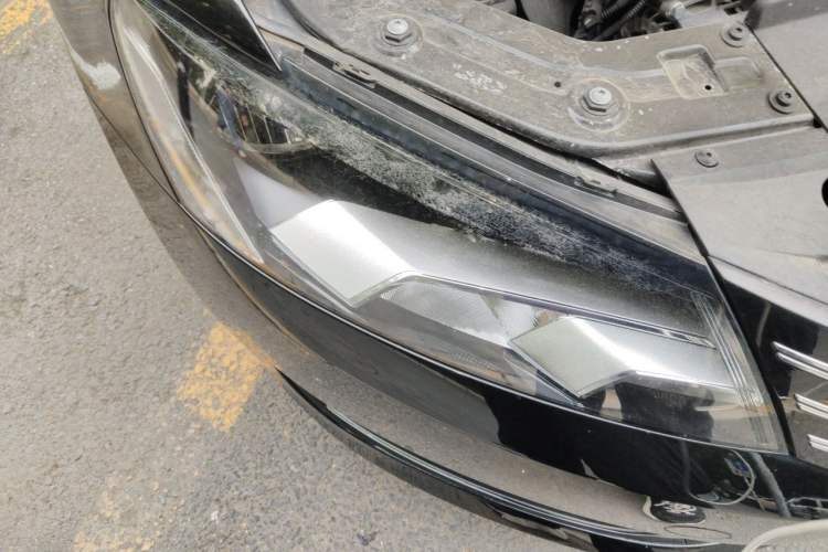 Used Volkswagen Passat 2015 1.8TSI DSG Prestige Edition Right Front Headlight