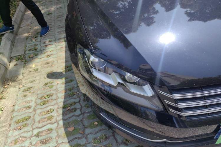 Used Volkswagen Passat 2015 1.8TSI DSG Prestige Edition Right Front Headlight