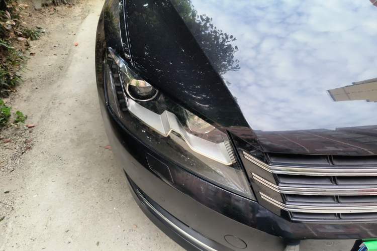 Used Volkswagen Passat 2015 2.0 TSI DSG Prestige Edition Right Front Headlight