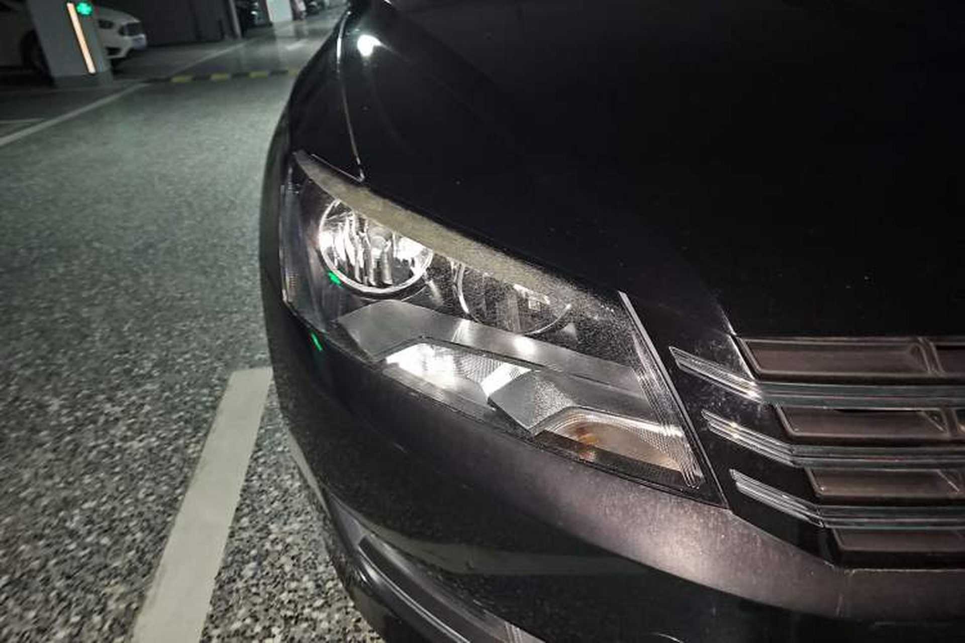 Used Volkswagen Passat 2015 1.8TSI DSG Prestige Edition Right Front Headlight