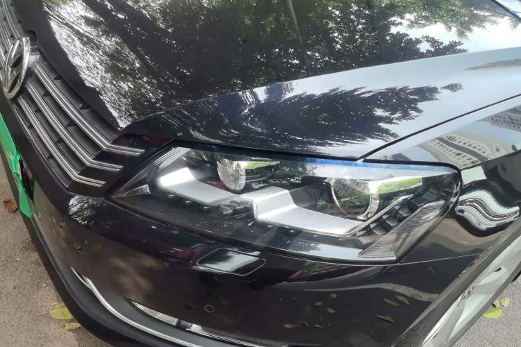 Used Volkswagen Passat 2015 1.8TSI DSG Prestige Edition Right Front Headlight