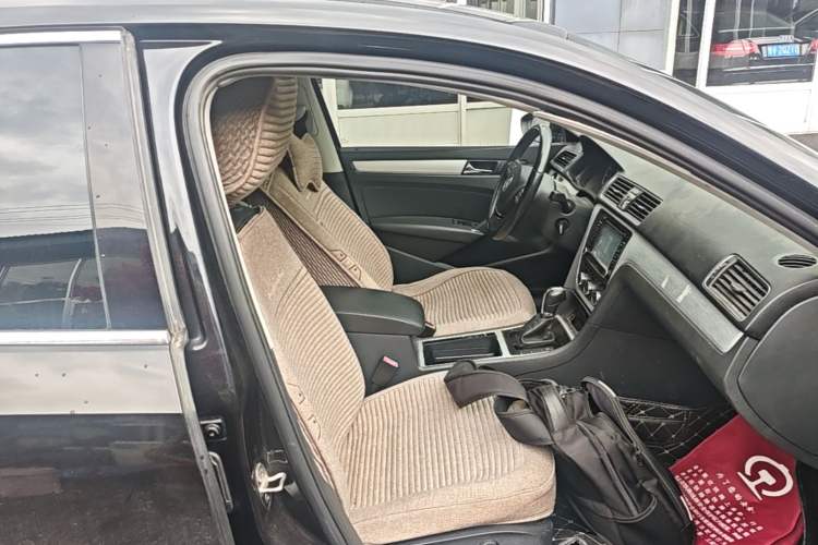 Used Volkswagen Passat 2015 1.4TSI DSG Prestige Edition Right Front Seat