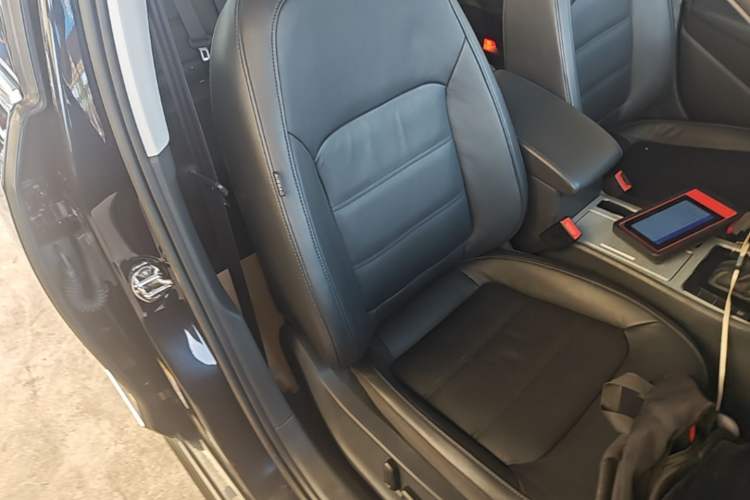 Used Volkswagen Passat 2015 1.8TSI DSG Prestige Edition Right Front Seat