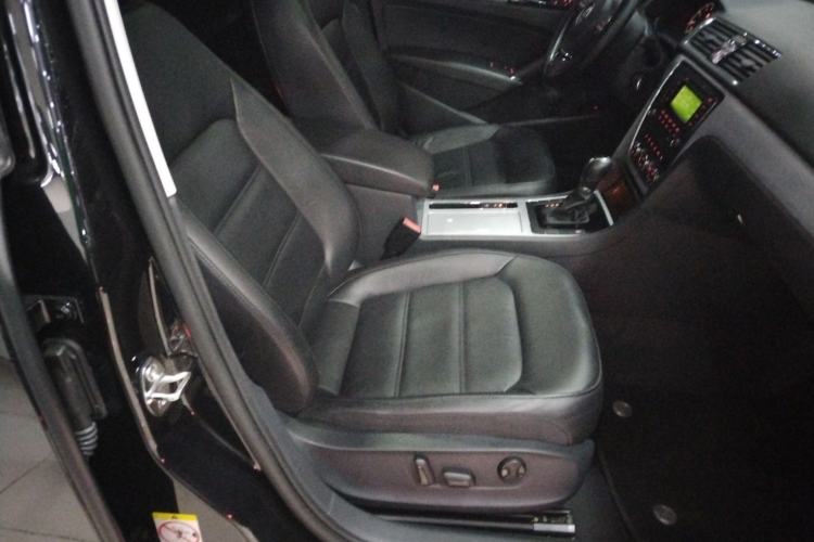 Used Volkswagen Passat 2015 1.8TSI DSG Prestige Edition Right Front Seat
