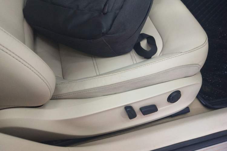 Used Volkswagen Passat 2015 1.4TSI DSG Prestige Edition Right Front Seat