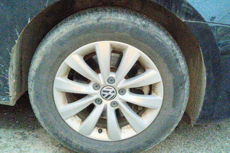 Used Volkswagen Passat 2015 1.8TSI DSG Prestige Edition Right Front Wheel Hub