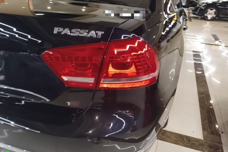Used Volkswagen Passat 2015 1.8TSI DSG Prestige Edition Right Rear Taillight