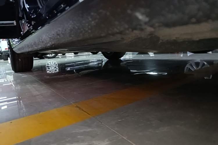 Used Volkswagen Passat 2015 1.8TSI DSG Prestige Edition Right Side Sill