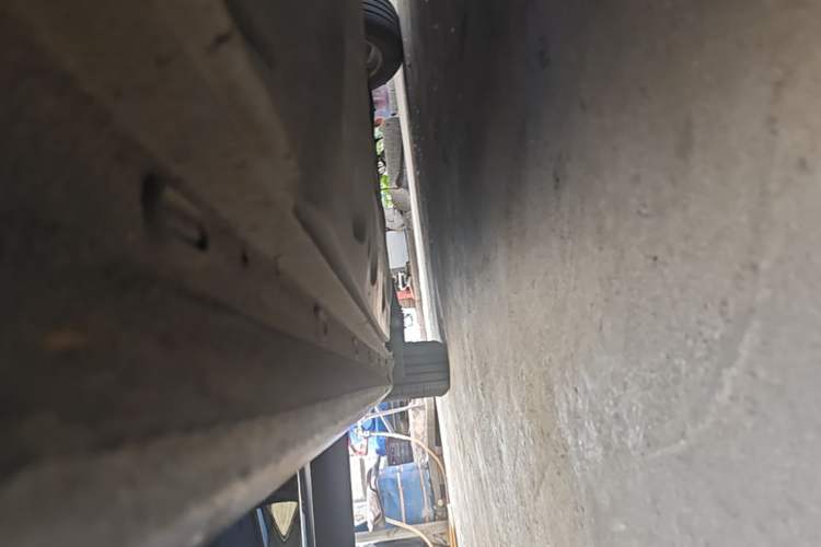 Used Volkswagen Passat 2015 1.8TSI DSG Prestige Edition Right Side Sill