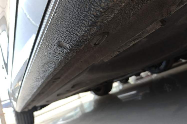 Used Volkswagen Passat 2015 1.8TSI DSG Prestige Edition Right Side Sill
