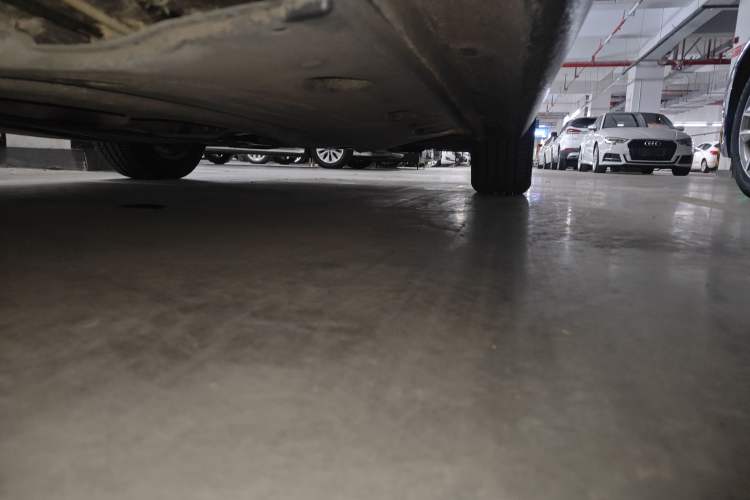Used Volkswagen Passat 2015 1.8TSI DSG Prestige Edition Right Side Sill
