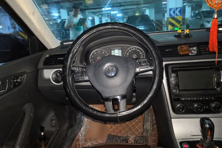 Used Volkswagen Passat 2015 1.8TSI DSG Prestige Edition Steering Wheel