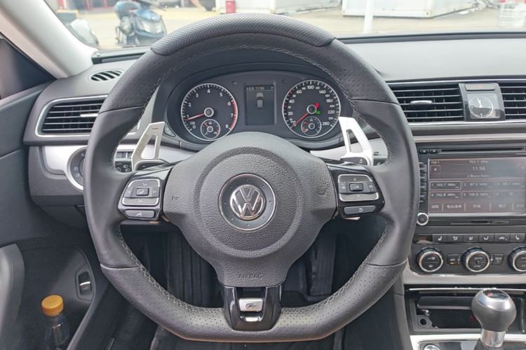 Used Volkswagen Passat 2015 2.0 TSI DSG Prestige Edition Steering Wheel