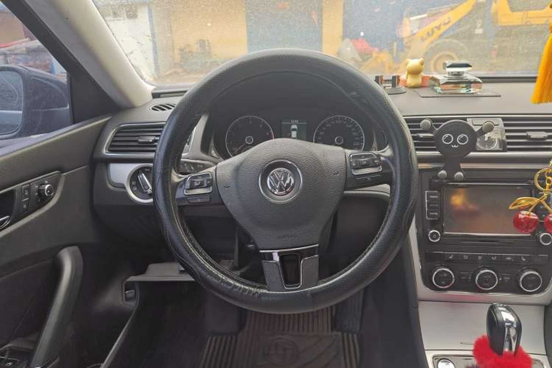 Used Volkswagen Passat 2015 1.8TSI DSG Prestige Edition Steering Wheel