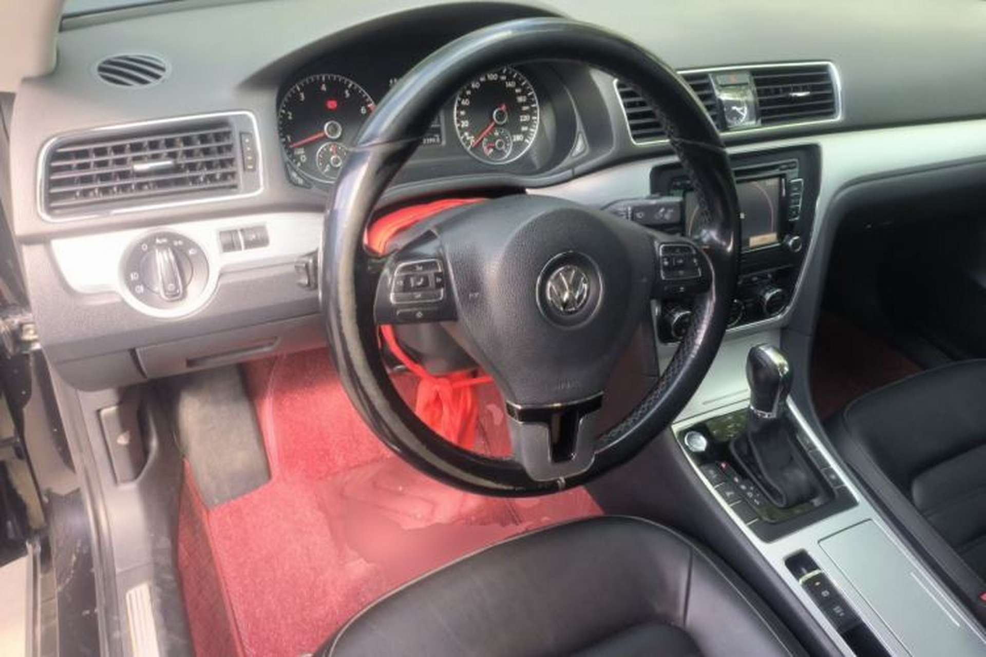 Used Volkswagen Passat 2015 1.8TSI DSG Prestige Edition Steering Wheel