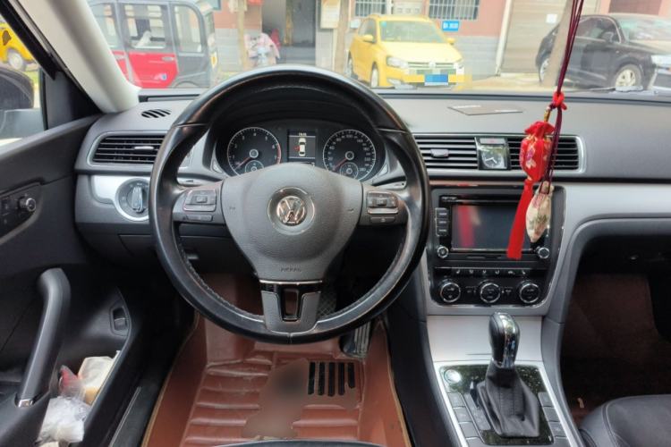 Used Volkswagen Passat 2015 2.0 TSI DSG Prestige Edition Steering Wheel