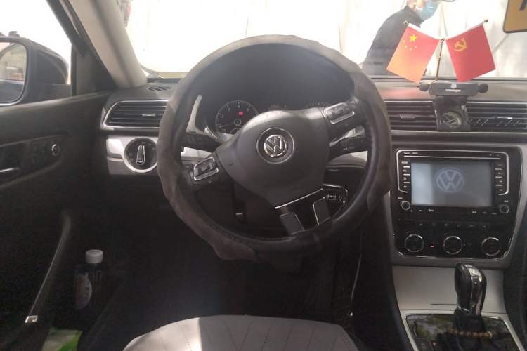 Used Volkswagen Passat 2015 1.8TSI DSG Prestige Edition Steering Wheel