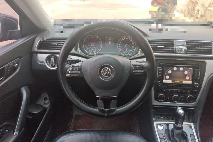 Used Volkswagen Passat 2015 1.8TSI DSG Prestige Edition Steering Wheel