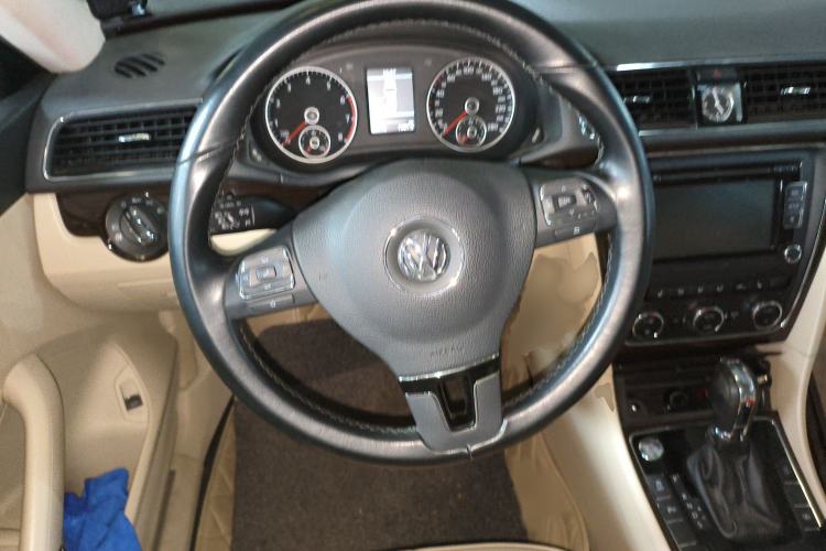 Used Volkswagen Passat 2015 1.8TSI DSG Prestige Edition Steering Wheel