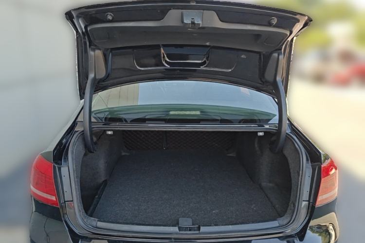 Used Volkswagen Passat 2015 1.8TSI DSG Prestige Edition Trunk