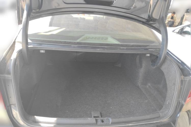 Used Volkswagen Passat 2015 1.8TSI DSG Prestige Edition Trunk