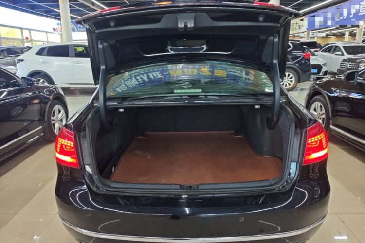 Used Volkswagen Passat 2015 1.8TSI DSG Prestige Edition Trunk