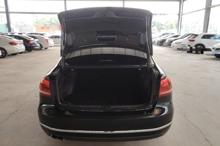 Used Volkswagen Passat 2015 1.8TSI DSG Prestige Edition Trunk