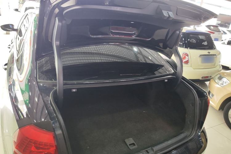 Used Volkswagen Passat 2015 1.8TSI DSG Prestige Edition Trunk