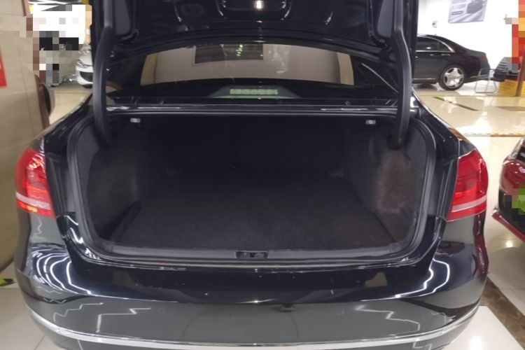 Used Volkswagen Passat 2015 1.8TSI DSG Prestige Edition Trunk