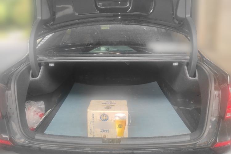 Used Volkswagen Passat 2015 1.8TSI DSG Luxury Edition Trunk