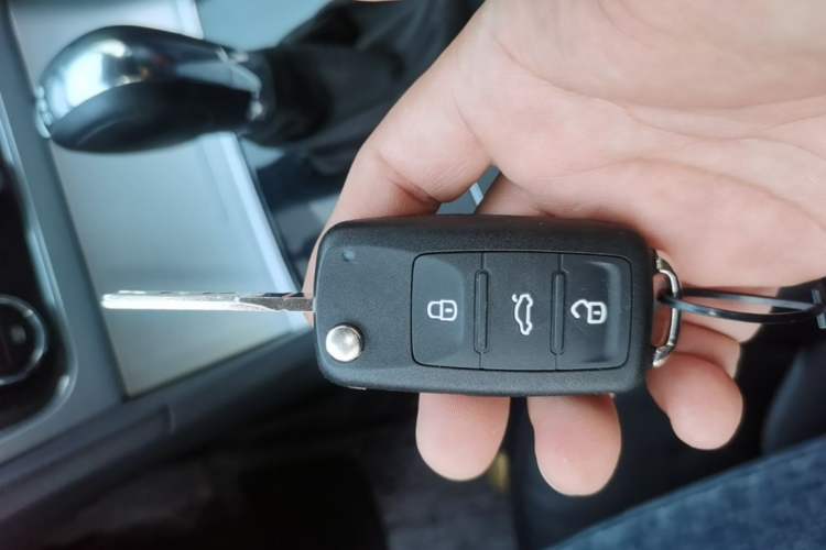 Used Volkswagen Passat 2015 1.8TSI DSG Prestige Edition Vehicle Key