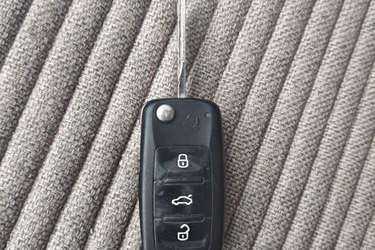 Used Volkswagen Passat 2015 1.4TSI DSG Prestige Edition Vehicle Key