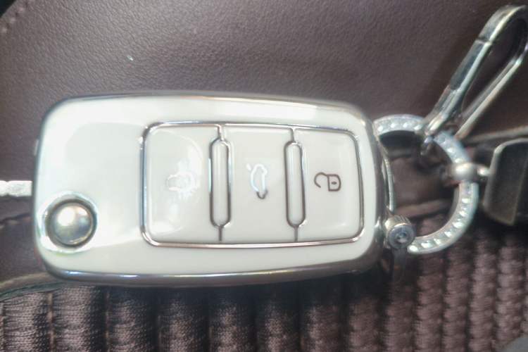 Used Volkswagen Passat 2015 1.8TSI DSG Luxury Edition Vehicle Key