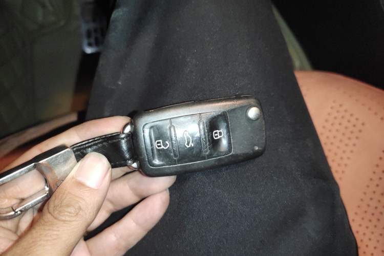 Used Volkswagen Passat 2015 2.0 TSI DSG Prestige Edition Vehicle Key