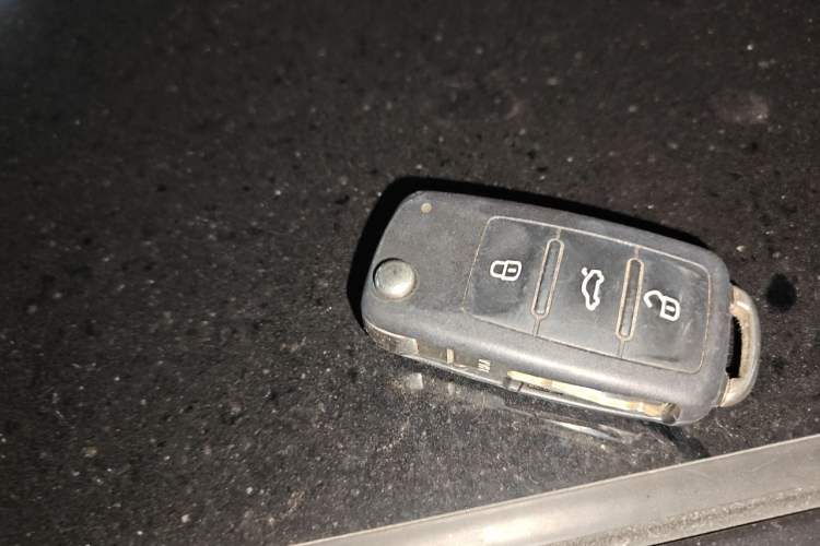 Used Volkswagen Passat 2015 1.8TSI DSG Prestige Edition Vehicle Key