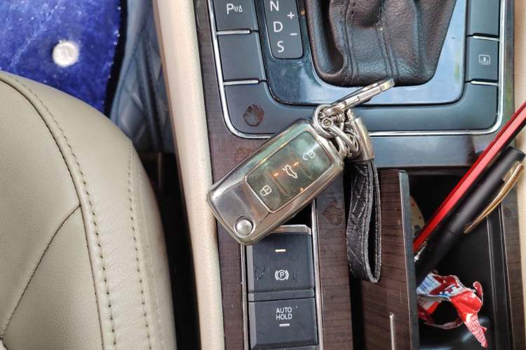 Used Volkswagen Passat 2015 1.8TSI DSG Prestige Edition Vehicle Key