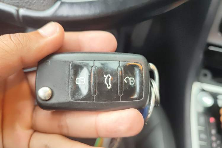 Used Volkswagen Passat 2015 1.8TSI DSG Prestige Edition Vehicle Key