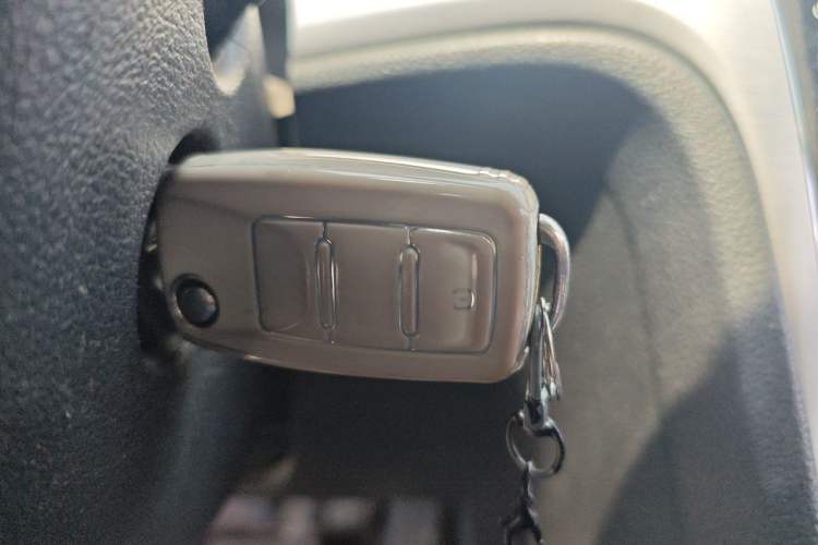 Used Volkswagen Passat 2015 1.8TSI DSG Prestige Edition Vehicle Key