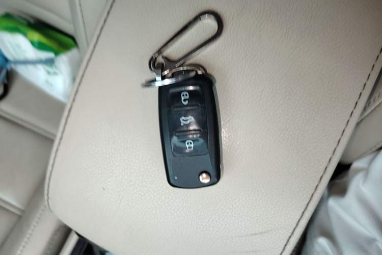 Used Volkswagen Passat 2015 1.8TSI DSG Prestige Edition Vehicle Key