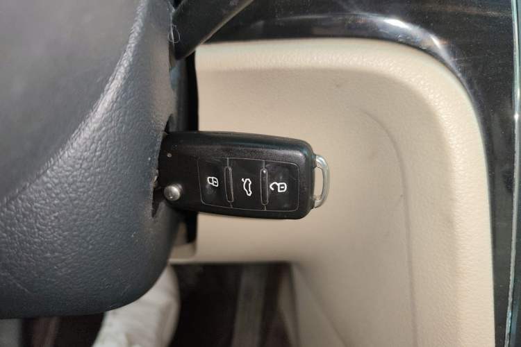 Used Volkswagen Passat 2015 1.8TSI DSG Prestige Edition Vehicle Key