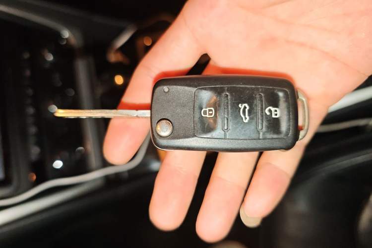 Used Volkswagen Passat 2015 1.8TSI DSG Prestige Edition Vehicle Key